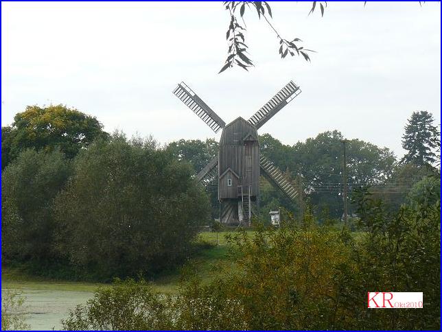 Das ist die Bockwinmühle in Wanzer mit Blick über den Aland